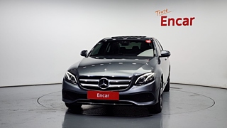 MERCEDES BENZ E-CLASS W213 2019