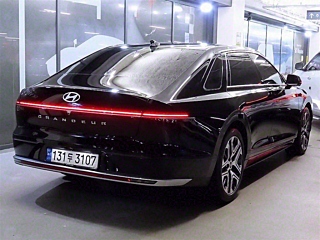 HYUNDAI GRANDEUR HYBRID GN7 2023