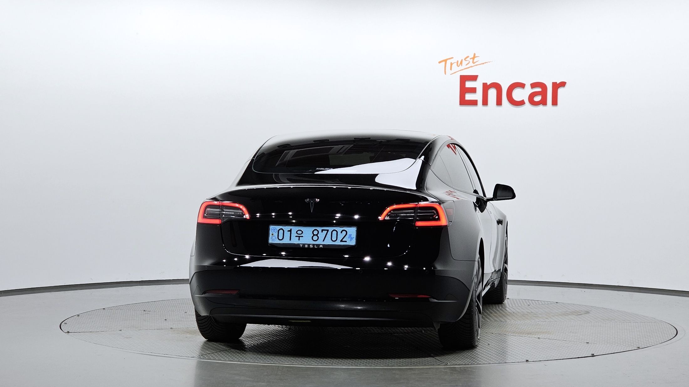 TESLA MODEL 3 2021