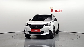 PEUGEOT 2008 2021