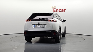 PEUGEOT 2008 2021
