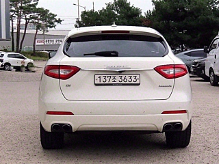MASERATI LEVANTE 2019