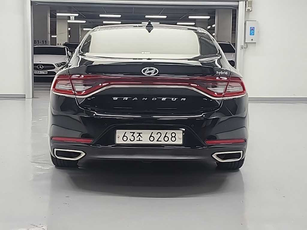 HYUNDAI GRANDEUR IG HYBRID 2018