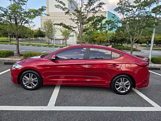 HYUNDAI AVANTE AD 2016