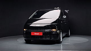 HYUNDAI STARIA 2025