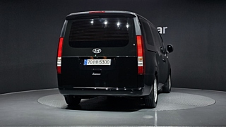 HYUNDAI STARIA 2025