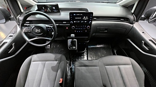 HYUNDAI STARIA 2025