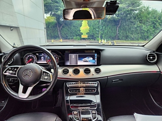 MERCEDES BENZ E-CLASS W213 2019