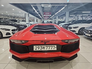 LAMBORGHINI AVENTADOR 2017