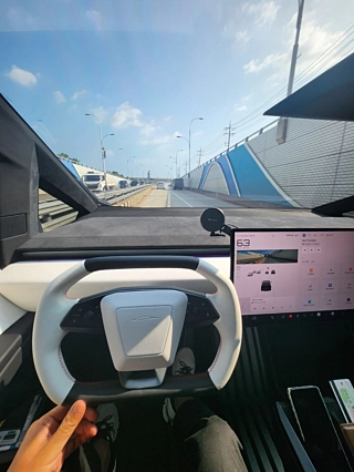 TESLA CYBERTRUCK  Cyberbeast 2024