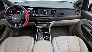 KIA CARNIVAL 2018