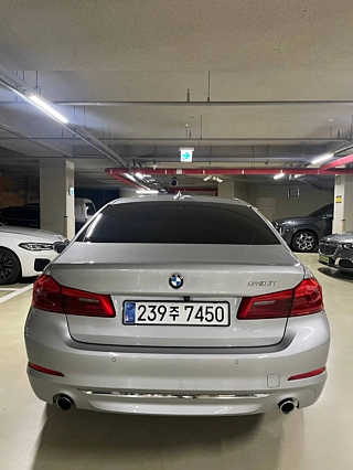 BMW 5-SERIES G30 2019