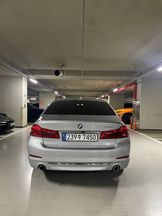 BMW 5-SERIES G30 2019