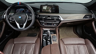 BMW 5-SERIES G30 2018