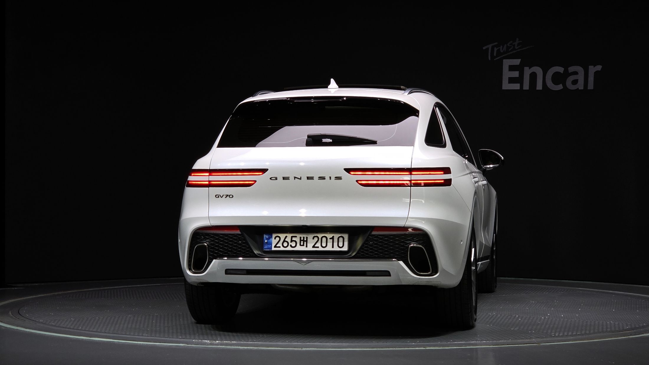 GENESIS GV70 2023