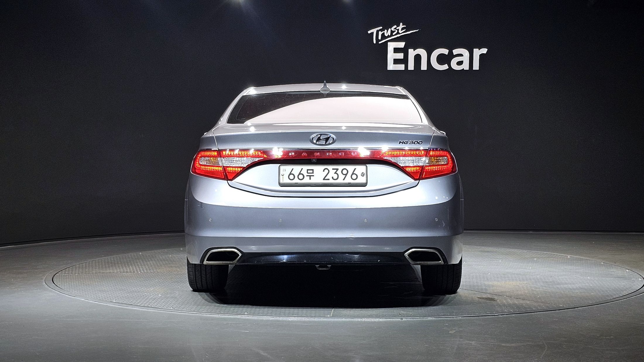 HYUNDAI GRANDEUR HG 2015