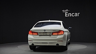 BMW 5-SERIES G30 2019
