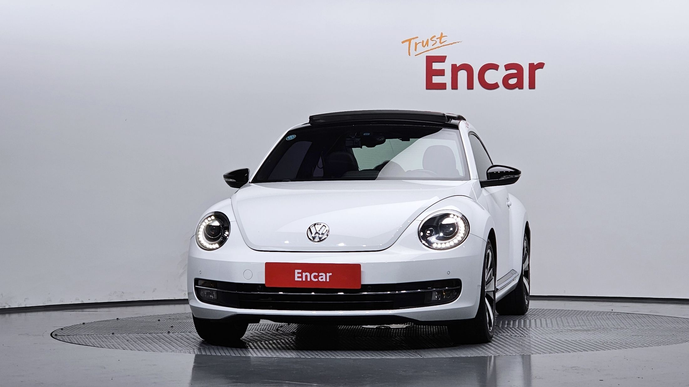 VOLKSWAGEN BEATLE 2015