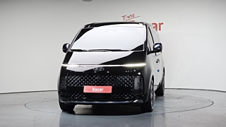 HYUNDAI STARIA 2025