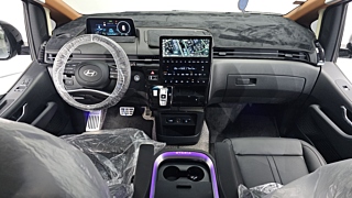 HYUNDAI STARIA 2025
