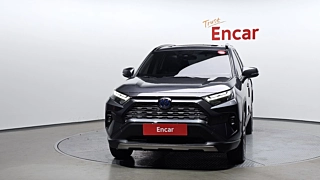 TOYOTA RAV4 2024