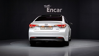 HYUNDAI LF SONATA HYBRID 2016