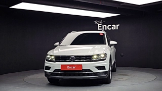 VOLKSWAGEN TIGUAN 2020
