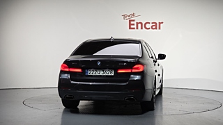 BMW 5-SERIES G30 2021