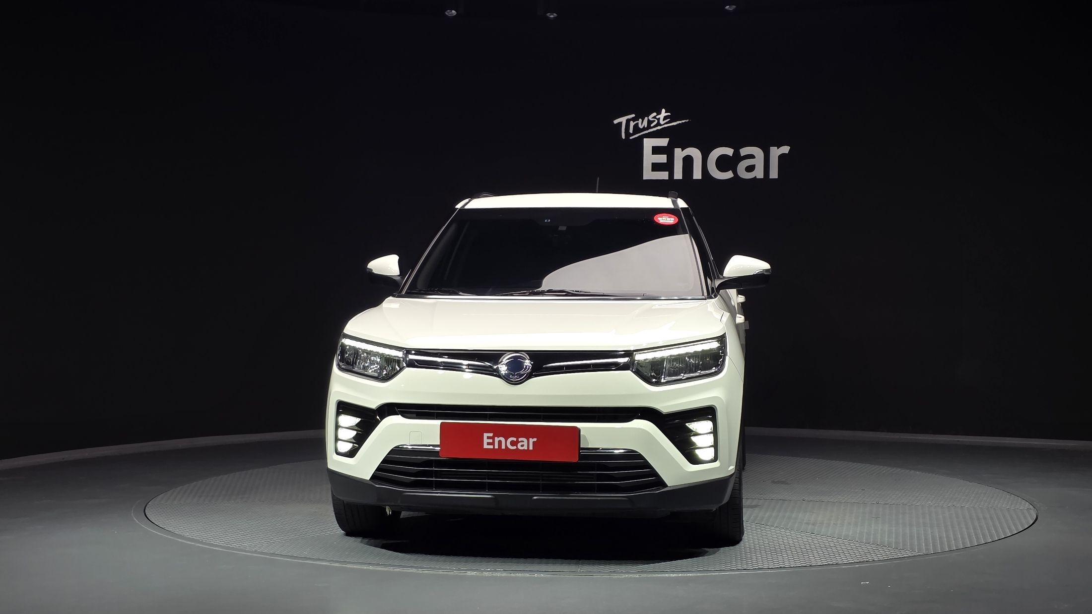 SSANGYONG TIVOLI VERY NEW 2020