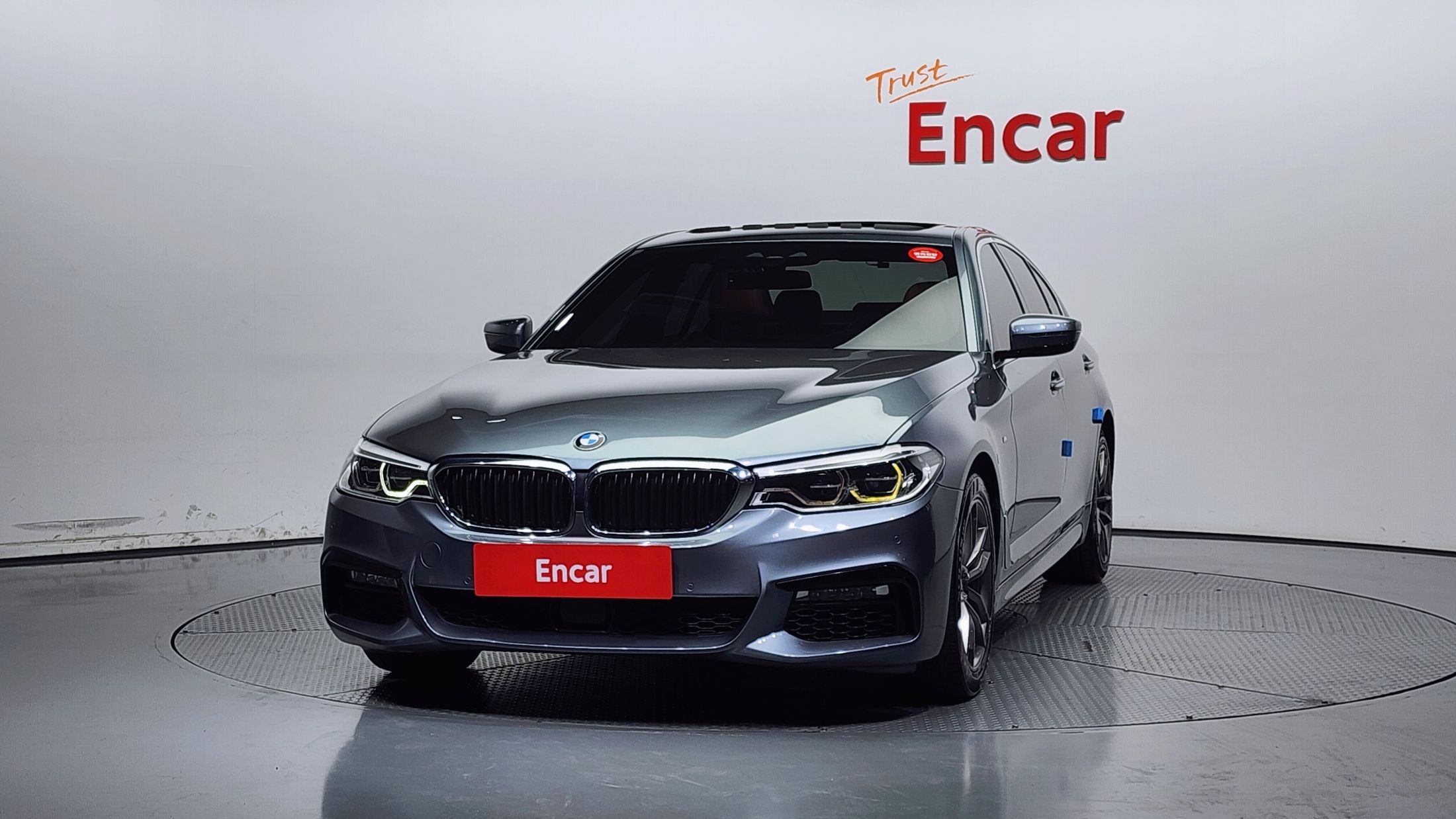 BMW 5-SERIES G30 2017