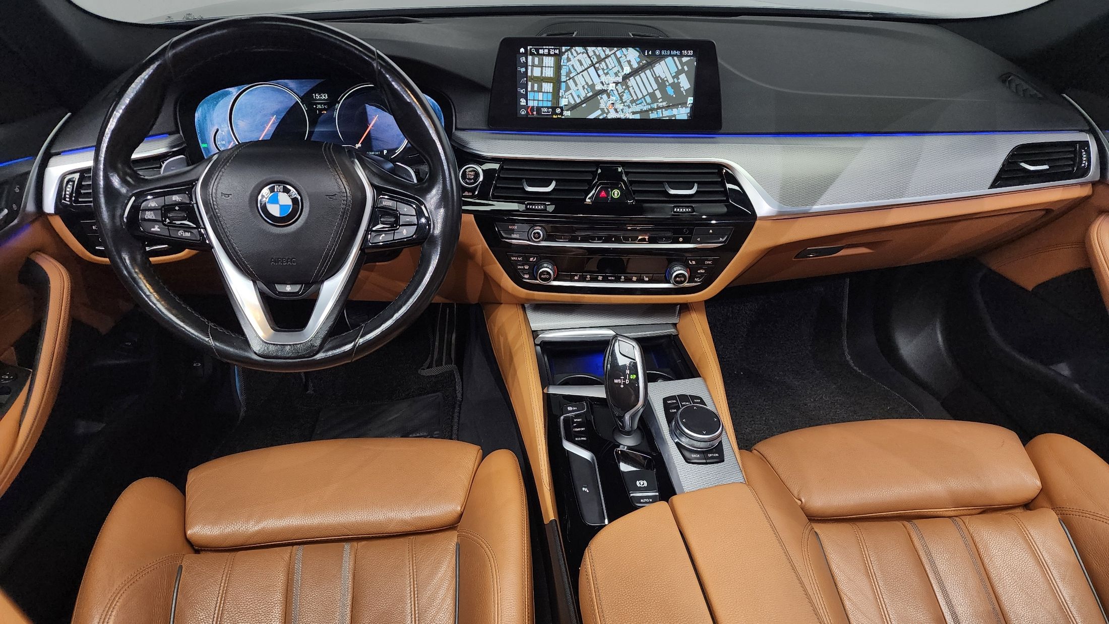 BMW 5-SERIES G30 2017