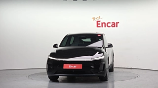TESLA MODEL Y  2025