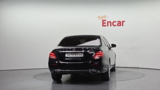 MERCEDES BENZ E-CLASS W213 2020