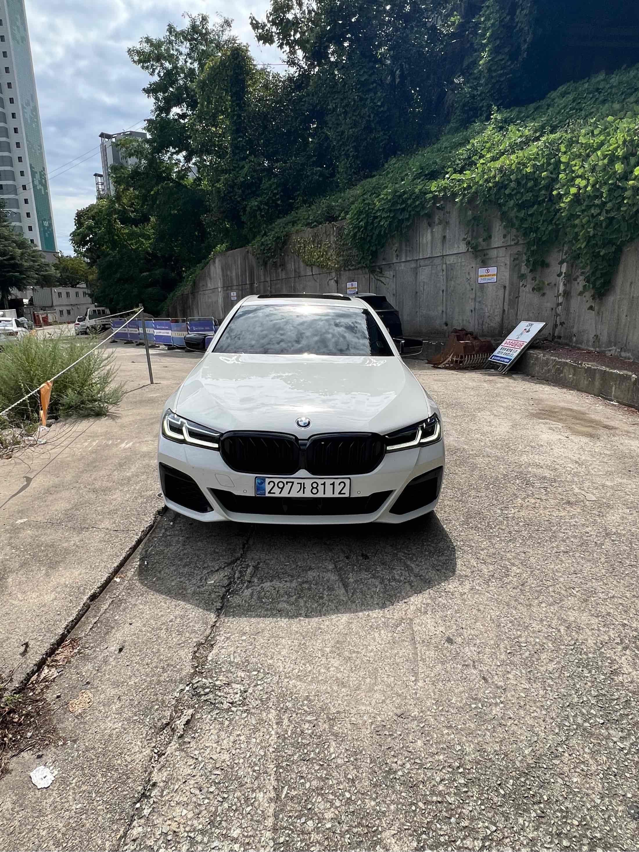 BMW 5-SERIES G30 2023