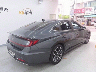 HYUNDAI SONATA DN8 2019