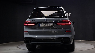 BMW X7 G07 2024