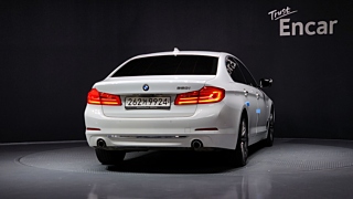 BMW 5-SERIES G30 2018