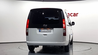 HYUNDAI STARIA 2021