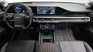 HYUNDAI GRANDEUR HYBRID GN7 2023