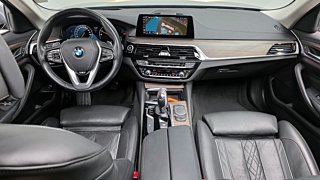 BMW 5-SERIES G30 2019