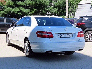 MERCEDES BENZ E-CLASS W212 2013