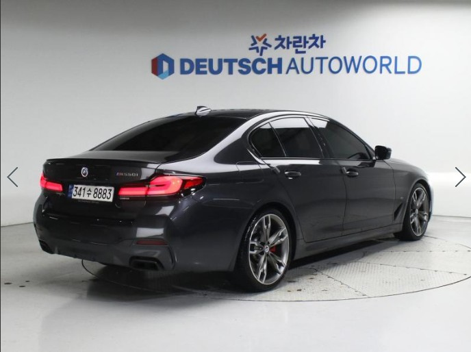 BMW 5-SERIES G30 2023