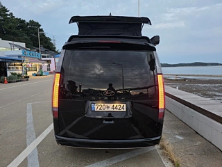 HYUNDAI STARIA 2023