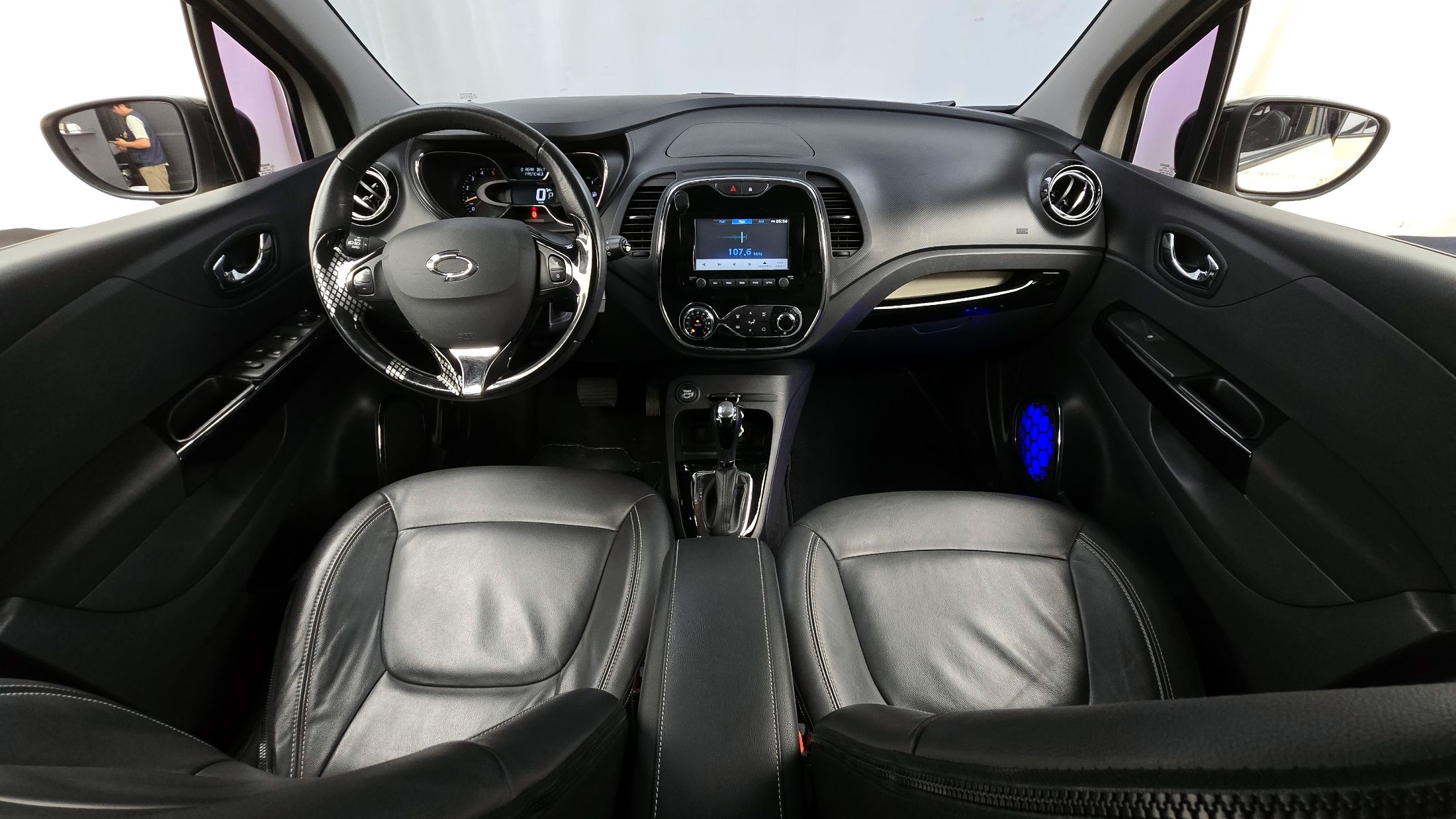 SAMSUNG QM3 2015