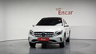 MERCEDES BENZ GLA-CLASS X156 2017