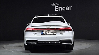 AUDI A7 4K 2020
