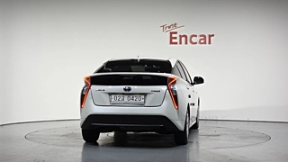 TOYOTA PRIUS 2016