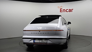 HYUNDAI GRANDEUR HYBRID GN7 2023