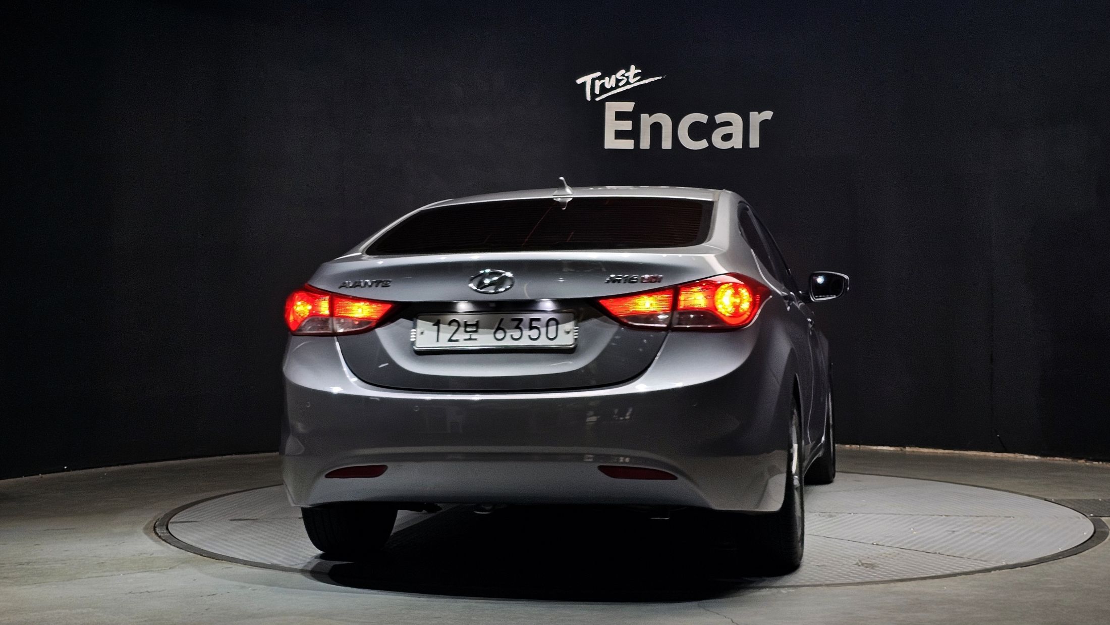 HYUNDAI AVANTE MD 2011