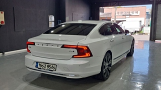 VOLVO S90 2021